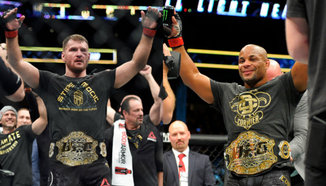 Официално: Stipe Miocic срещу Daniel Cormier на UFC 226 през Юли