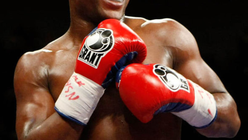 Eddie Hearn: Floyd ще бъде унищожен в UFC