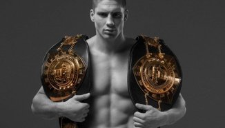 Rico Verhoeven спечели приза 'Боец на годината' в GLORY