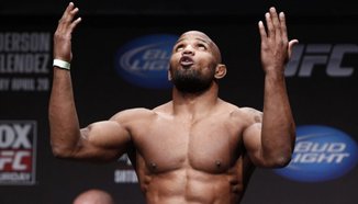 Паричните проблеми за Yoel Romero продължават