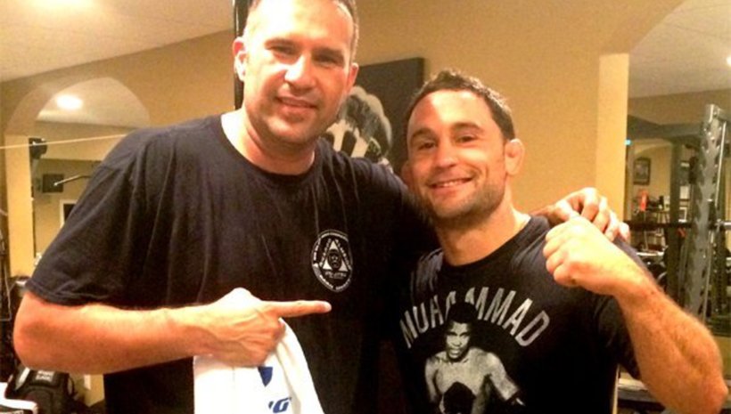 Mark Henry: Mcgregor да приема битката срещу Frankie Edgar