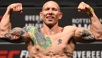 Josh Emmett с три счупвания на очната кухина