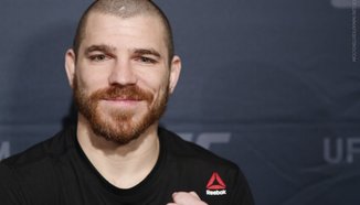 Jim Miller срещу Dan Hooker на UFC Fight Night 128