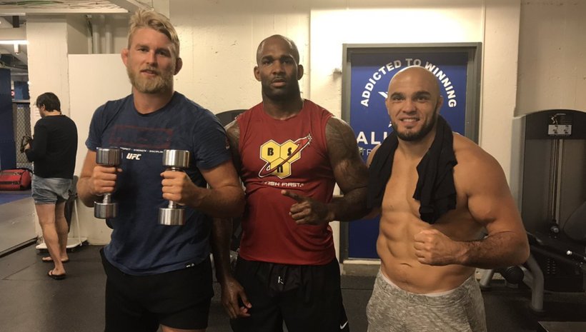 Alexander Gustafsson ще се качи в тежка категория, ако му предложат Latifi или Manuwa