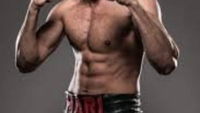 8 години по-късно Badr Hari победи Hesdy Gerges