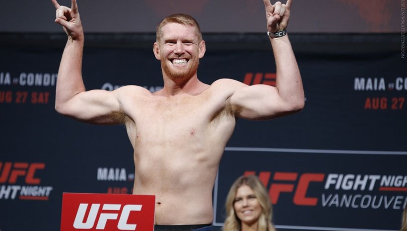 Усмихнатият Sam Alvey срещу Gian Villante на UFC Utica