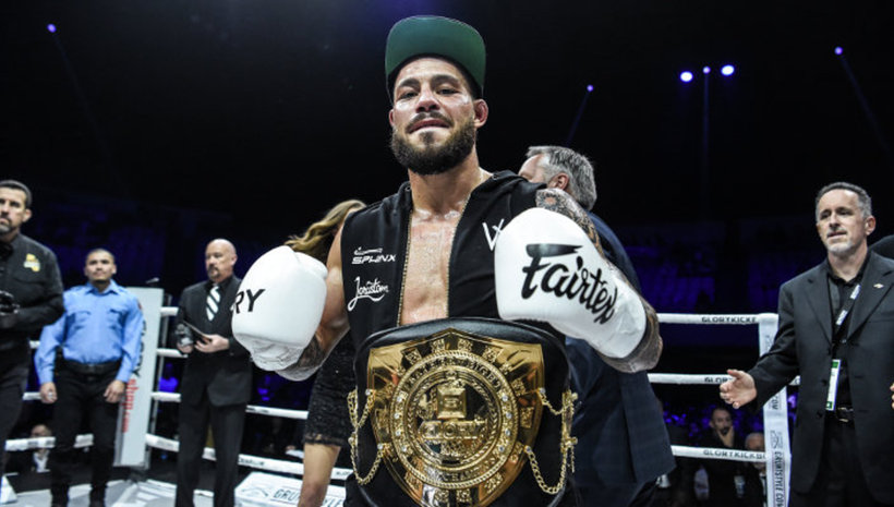 Безмилостен Van Roosmalen обедини титлите