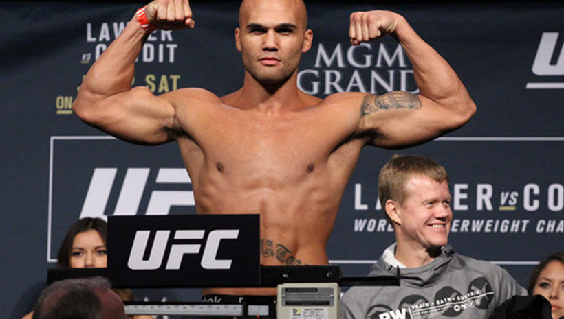 Robbie Lawler продължава да тренира след операцията