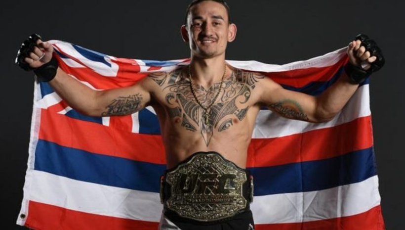 Max Holloway се филмира преди битката с Khabib Nurmagomedov