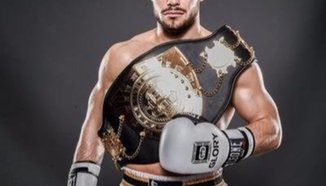 Посрещнаха Robin van Roosmalen като герой