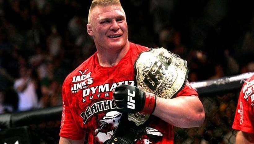 Brock Lesnar преподписа с WWE, но има опция за битка в UFC 