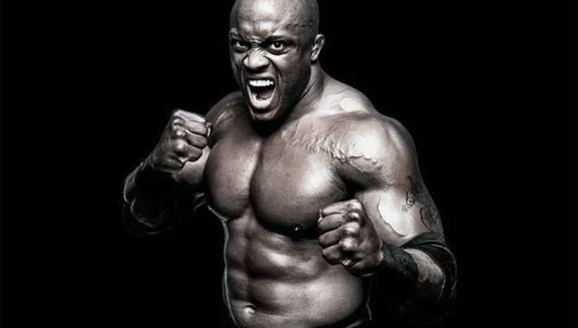 Bobby Lashley се завърна в WWE, но все още има договор с Bellator 