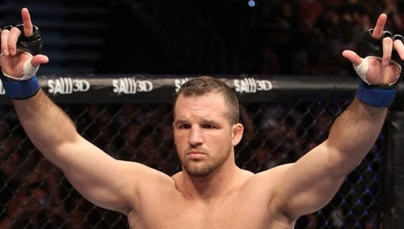 Matt Hamill се завърна и спечели титла