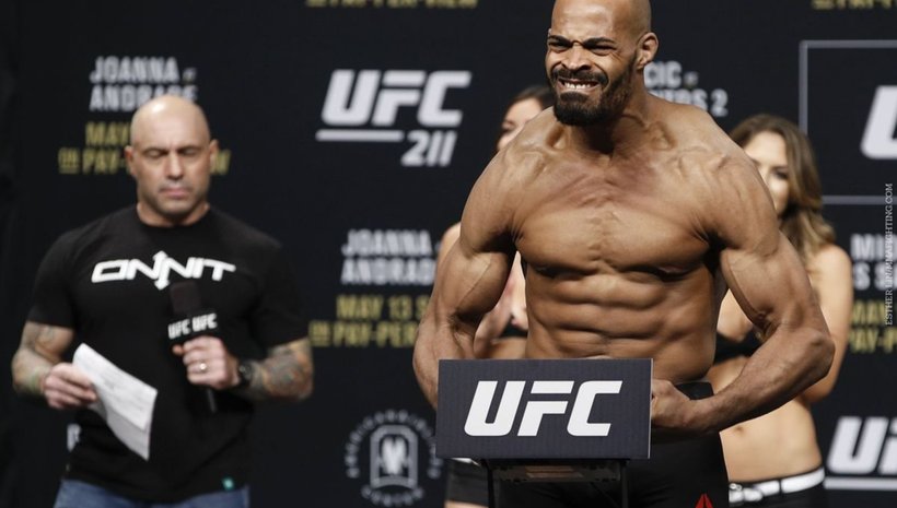 David Branch нокаутира Thiago Santos в първия рунд