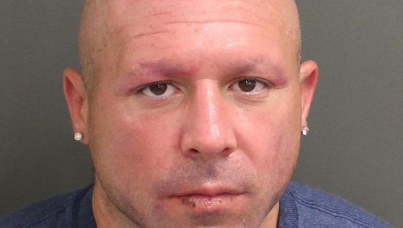 Арестуваха бивш MMA боец във Флорида, защото практикувал карате с лебеди