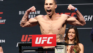 Kyle Bochniak и Artem Lobov се разбраха за битка в Москва