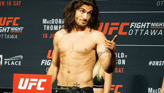 Спартанецът Elias Theodorou победи Trevor Smith