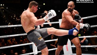 Rico Verhoeven предизвика Badr Hari: Да го направим