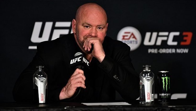 Dana White дебютира в кеча и победи