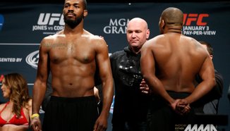 Michael Bisping: Daniel Cormier не може да спи нощем, след загубите от Jones