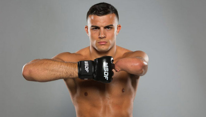 Ясен е опонентът на Nick Newell