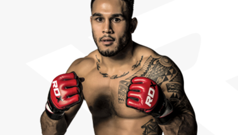 Brad Tavares: Israel Adesanya e прехвален боец