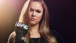 Ronda Rousey не бърза да нарече Daniel Cormier най-великият за всички времена