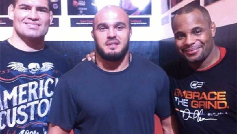 Ilir Latifi отново предизвика Daniel Cormier