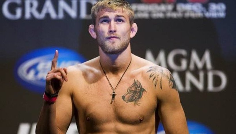 Alexander Gustafsson обясни лудите събития, които са довели до оттеглянето му от UFC 227