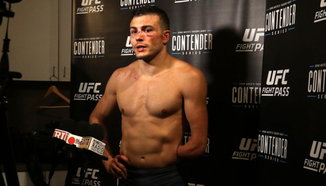 Със сълзи на очите Nick Newell говори за тежката загуба от Alex Munoz