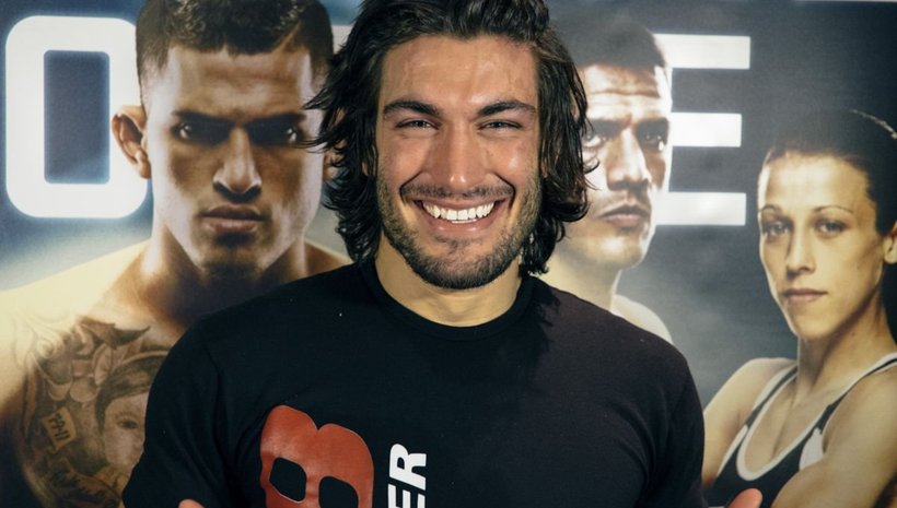 Antonio Carlos Junior срещу Elias Theodorou на UFC Sao Paulo