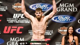 Два двубоя от UFC 124 на живо и безплатно в сайта на UFC