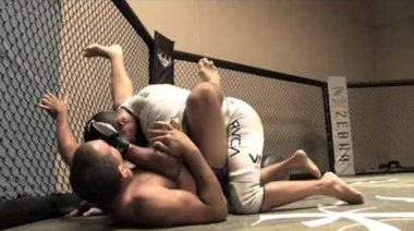 Vitor Belfort тренира преди битката с Yoshihiro Akiyama