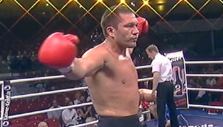 Кобрата на един ринг с Холифийлд