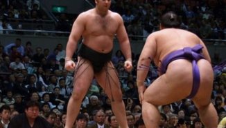 Котоошу загуби от Какуриу, Хакухо не сгреши днес