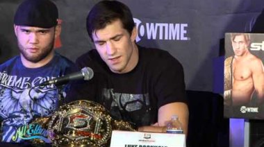 Пресконференция преди Strikeforce: Rockhold vs Jardine