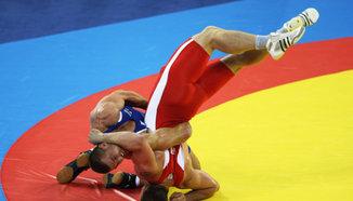 7 медала взеха юношите от турнира в Дижон