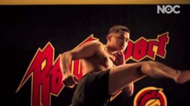 Anthony Pettis &quot;Крокопва&quot; яйца
