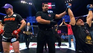 Strikeforce: Marquardt vs. Saffiedine - подбрани моменти