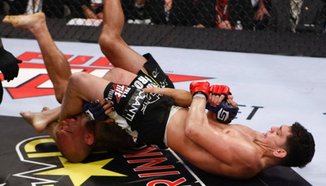 Paul Daley срещу 'Cyborg' Santos на 30-ти юли