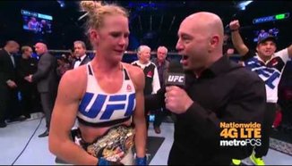 Holly Holm веднага след победата над Rousey