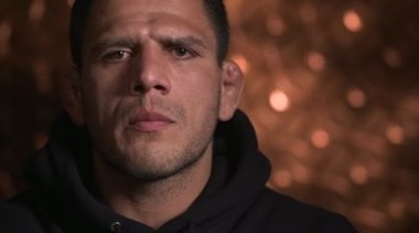 Rafael Dos Anjos - обратно към шампионската титла