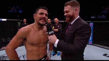 Rafael dos Anjos след победата си над Kevin Lee