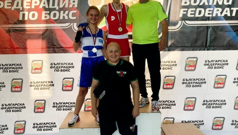 Водещите ни боксьорки доминираха на ринга в Пловдив