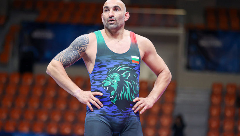 Класиците започнаха със сребро при ветераните