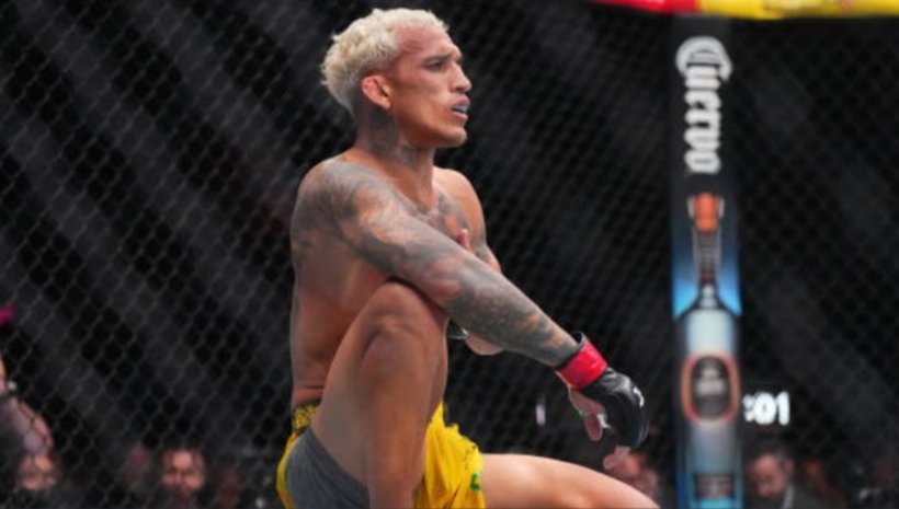 Перейра защити Оливейра след загубата: Никой не знае през какво преминава той извън клетката