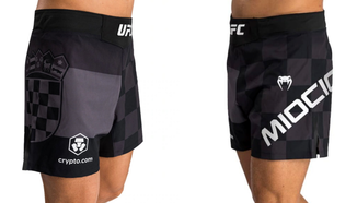 Стипе Миочич с персонализирани шорти с хърватското знаме в UFC 309