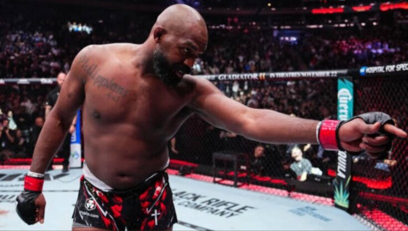 Деметриус Джонсън обяснява защо Джон Джоунс не става за гръб в уличен бой