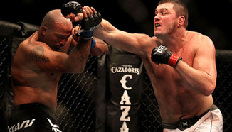 Matt Mitrione излиза срещу Rob Broughton в UFC on Fox 4