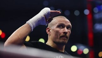 Олександър Усик ще се бие с Даниел Дюбоа в летен реванш в Лондон